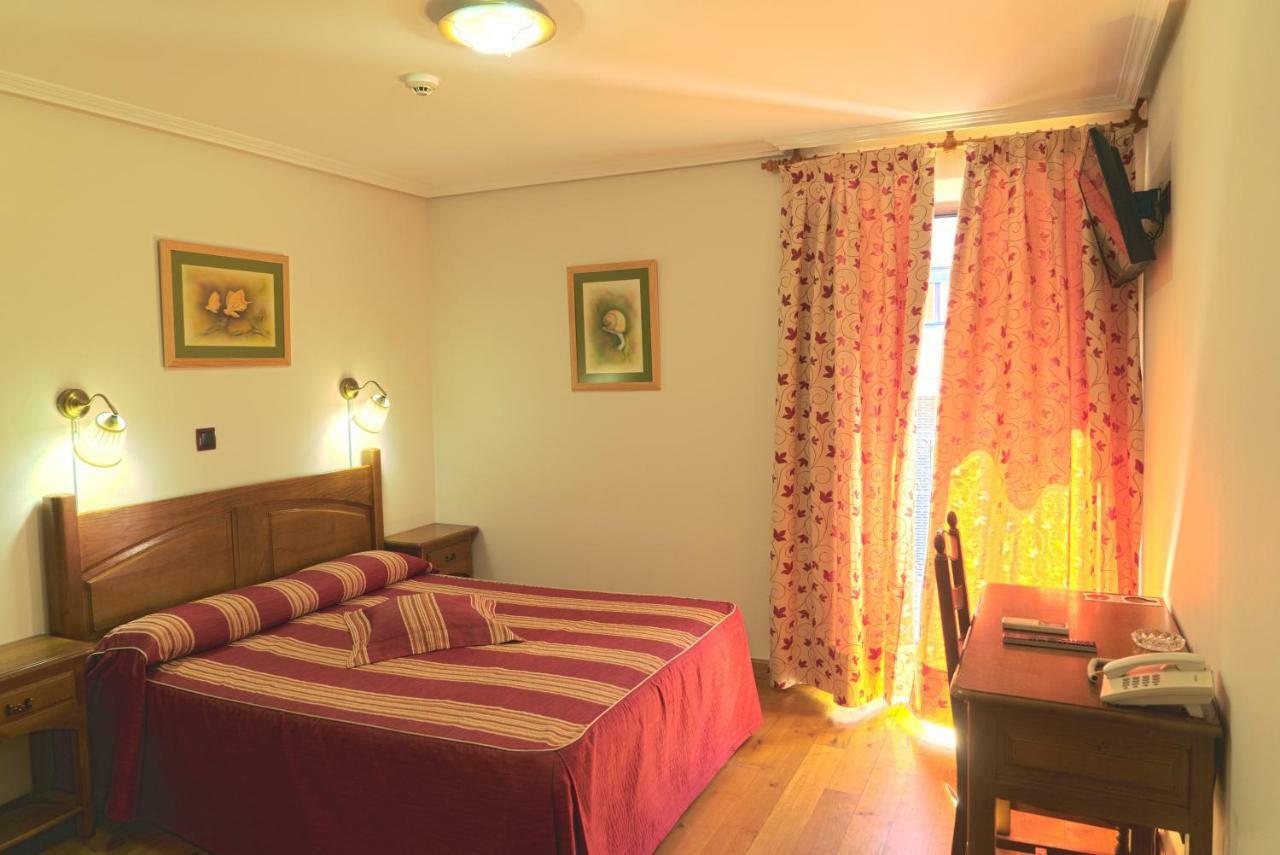 Hotel Jacobeo Belorado Εξωτερικό φωτογραφία